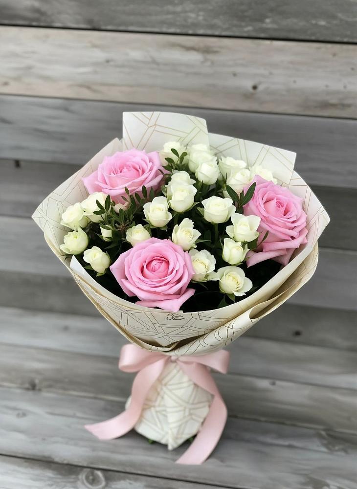 Букет цветов из: Розы в Пачелме