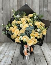 Букет цветов из:  Розы и Лизиантусы в Пачелме