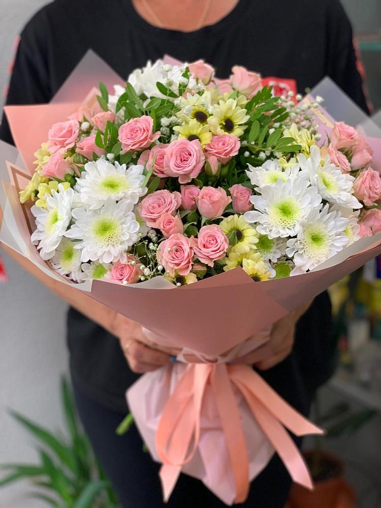 Букет цветов из: Розы и Хризантемы в Пачелме