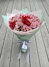 Букет цветов из:  Альстромерии в Пачелме