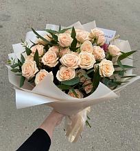 Букет Кремовые розы Латте в Пачелме