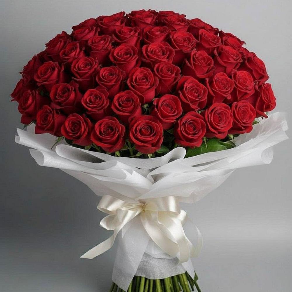 Букет 101 Красная роза Блэк Мэджик в Пачелме