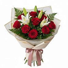 Букет цветов из:  Лилии и Розы в Пачелме
