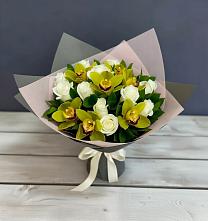 Букет цветов из:  Орхидеи и Розы в Пачелме