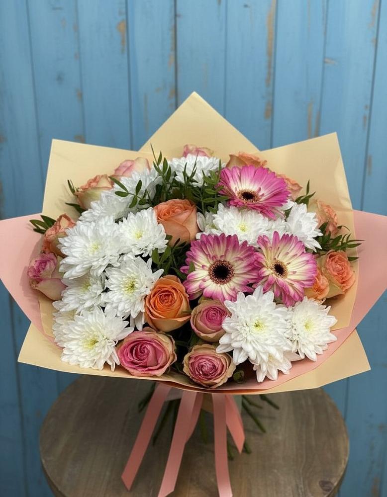 Букет цветов из: Розы, Герберы и Хризантемы в Пачелме