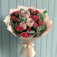Букет цветов из:  Гвоздики и Розы в Пачелме