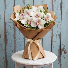 Букет цветов из:  Орхидеи и Розы в Пачелме